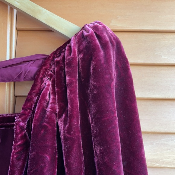 🔥Free People Velvet Open back top - Picture 11 of 11